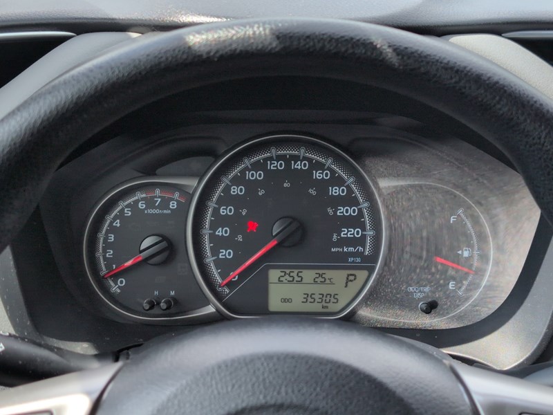2017 Toyota Yaris 5dr HB Auto LE