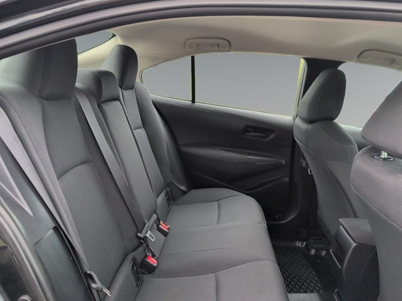 2022 Toyota Corolla LE CVT