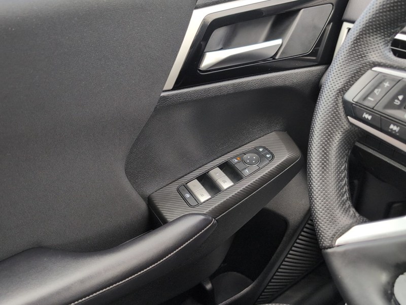 2025 Mitsubishi Outlander ES S-AWC