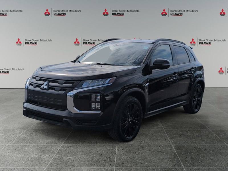 2022 Mitsubishi RVR LE AWC