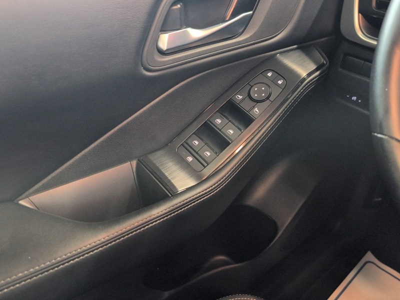 2025 Nissan Rogue AWD Midnight Edition
