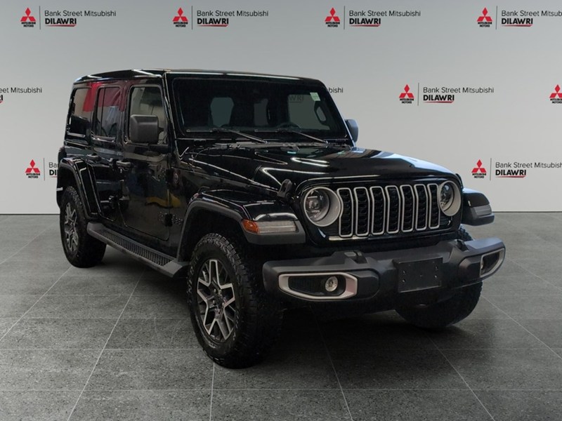 2025 Jeep Wrangler Sahara 4 Door 4x4/LOADED with one touch SKYTOP!