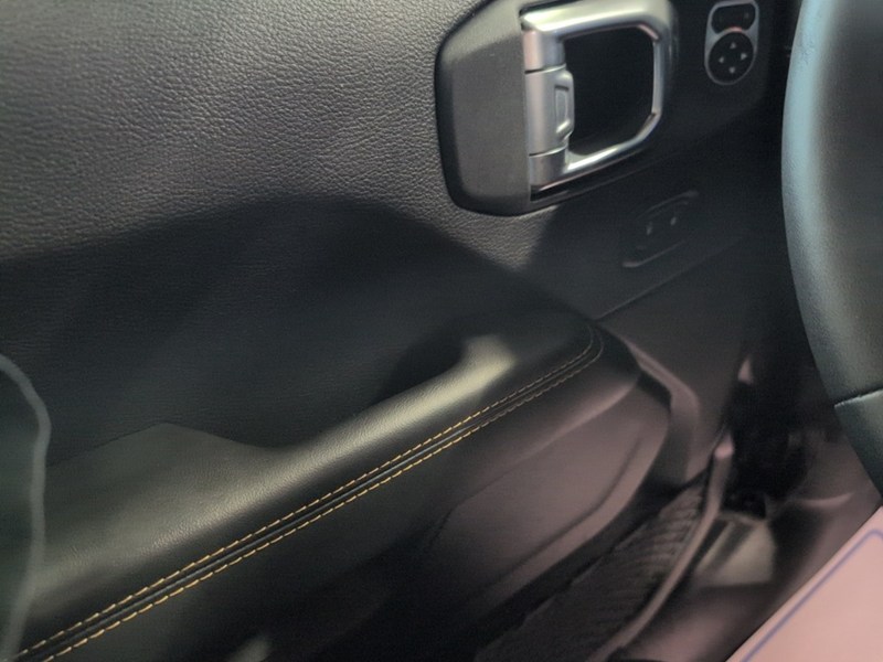 2025 Jeep Wrangler Sahara 4 Door 4x4/LOADED with one touch SKYTOP!
