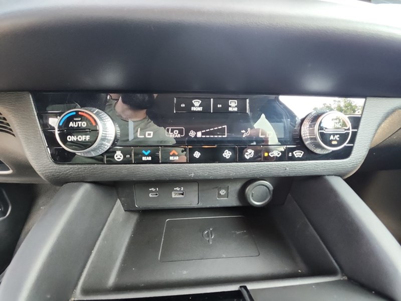 2022 Mitsubishi Outlander LE Premium S-AWC