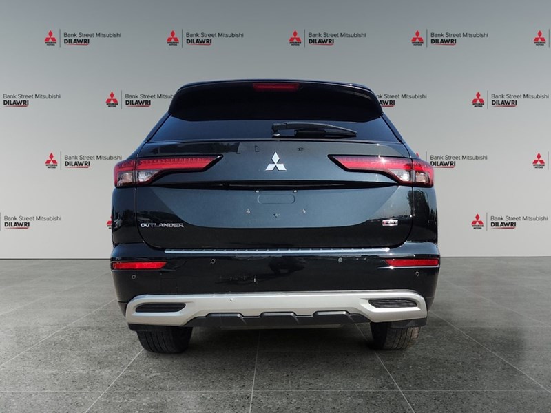 2022 Mitsubishi Outlander LE Premium S-AWC