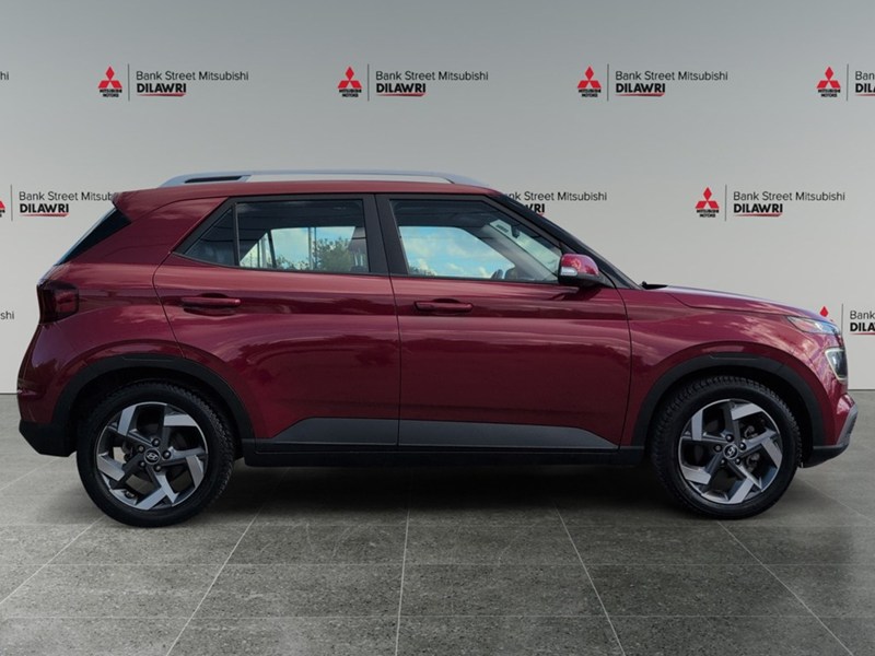 2020 Hyundai Venue Ultimate w/Black Interior IVT