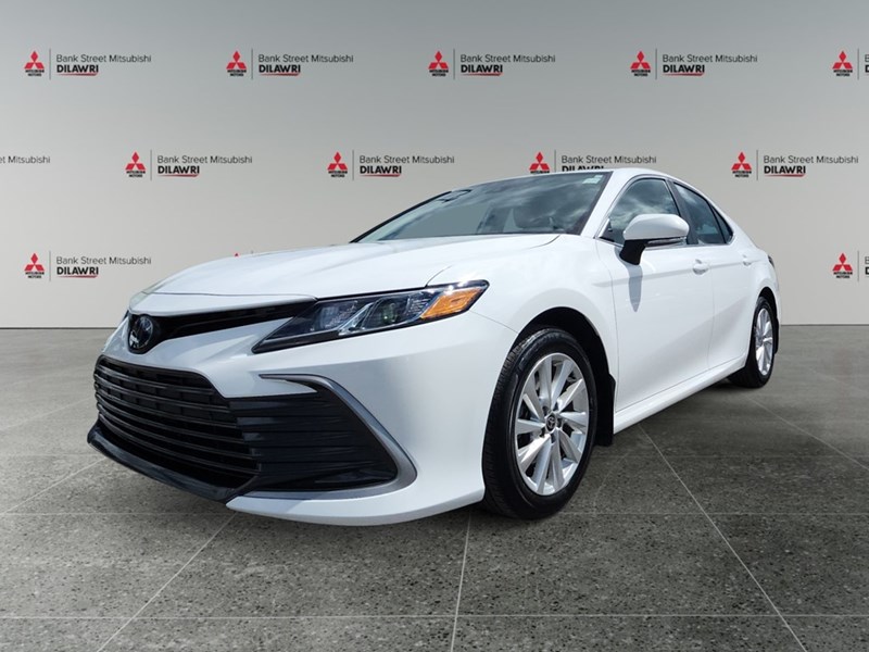 2023 Toyota Camry Hybrid Hybrid LE Auto
