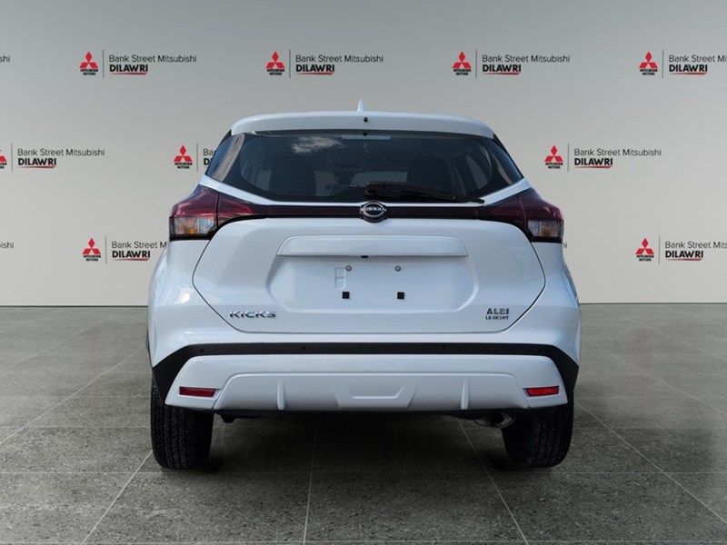 2024 Nissan Kicks S FWD