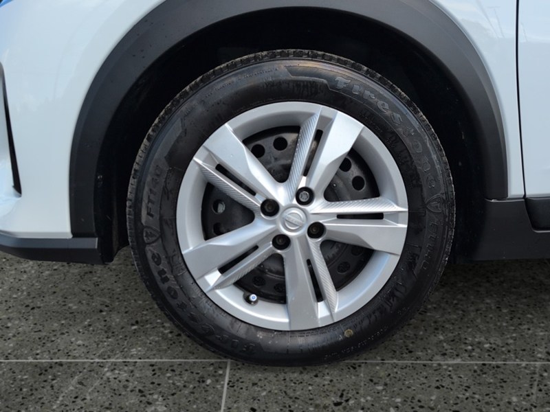 2024 Nissan Kicks S FWD