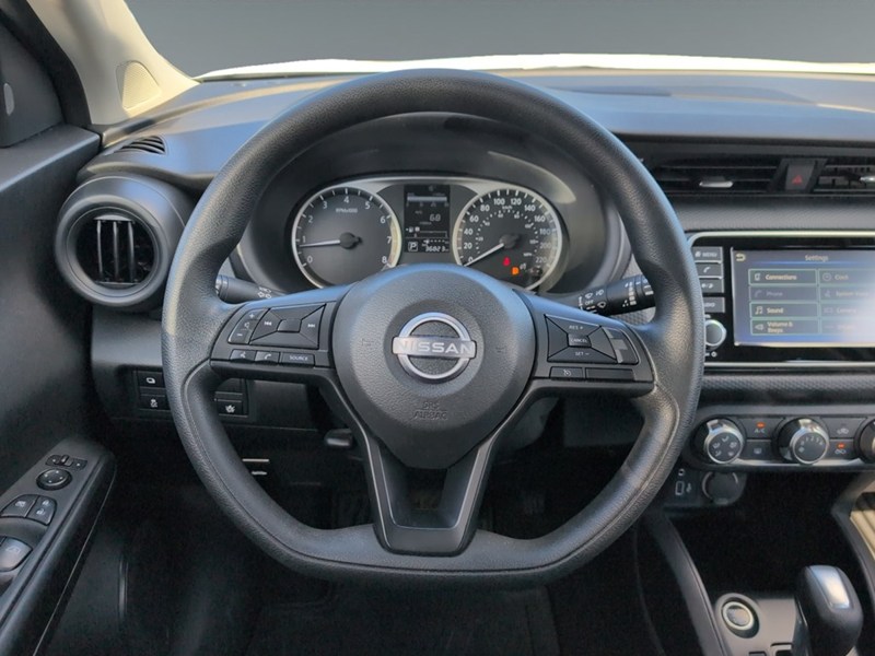 2024 Nissan Kicks S FWD
