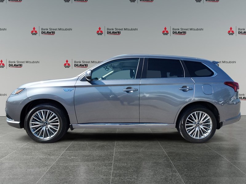 2022 Mitsubishi Outlander Plug-In Hybrid LE S-AWC