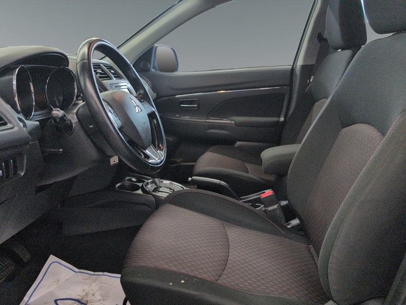 2017 Mitsubishi RVR AWD 4dr 2.0L CVT SE