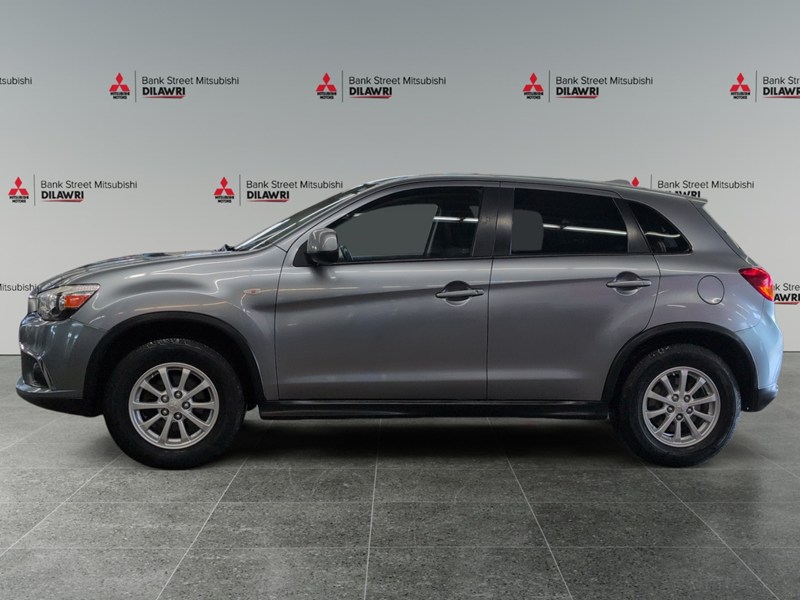 2017 Mitsubishi RVR AWD 4dr 2.0L CVT SE