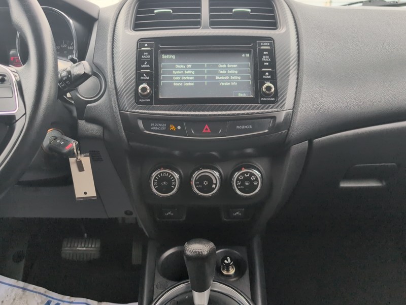 2017 Mitsubishi RVR AWD 4dr 2.0L CVT SE