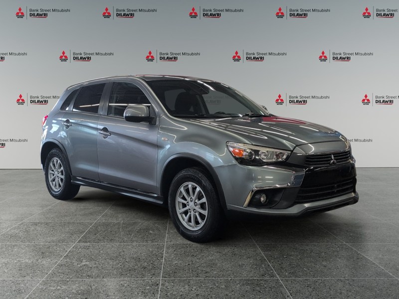 2017 Mitsubishi RVR AWD 4dr 2.0L CVT SE