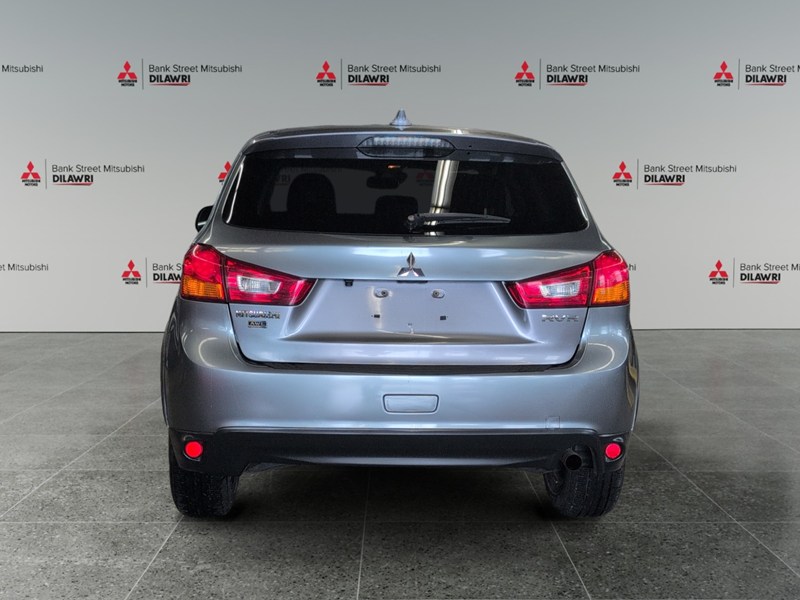 2017 Mitsubishi RVR AWD 4dr 2.0L CVT SE