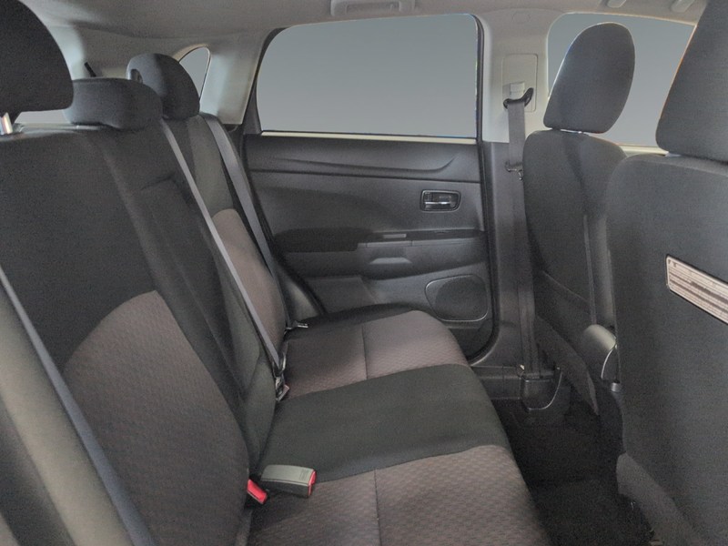 2017 Mitsubishi RVR AWD 4dr 2.0L CVT SE