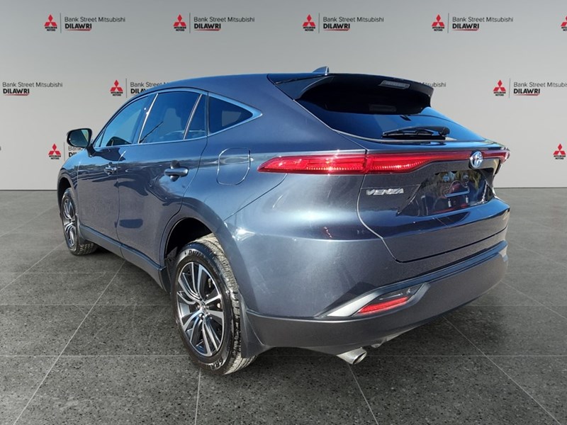 2022 Toyota Venza LE AWD