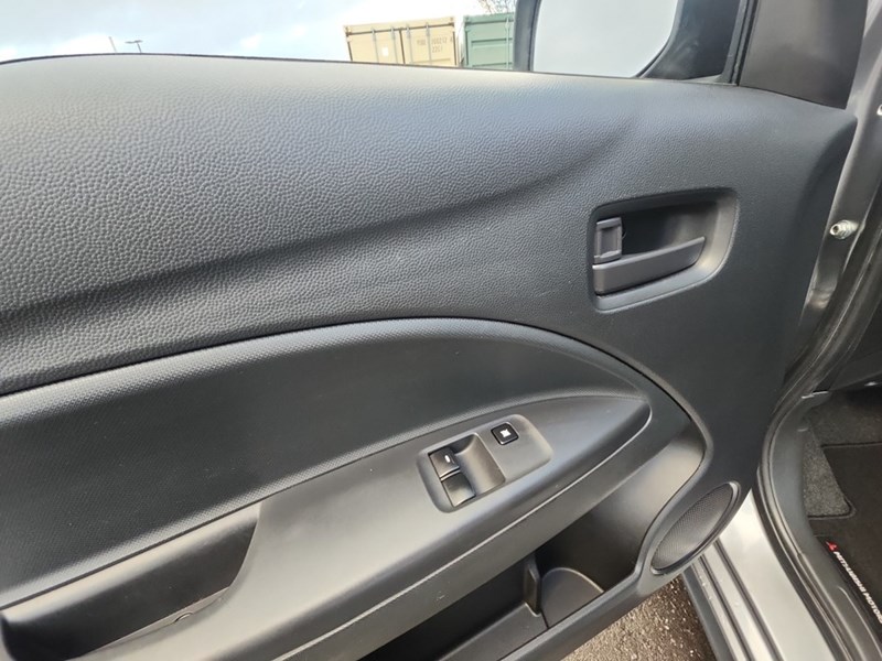 2023 Mitsubishi Mirage ES CVT