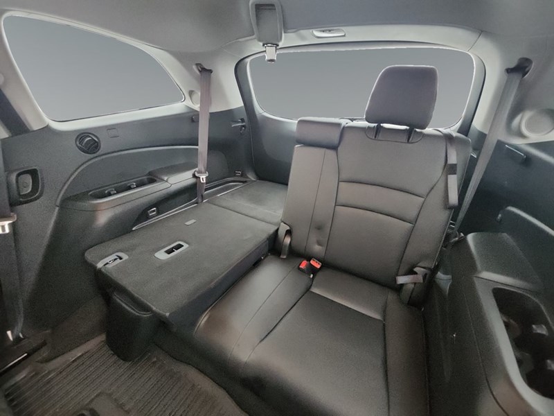 2022 Honda Pilot Touring 8-Passenger AWD