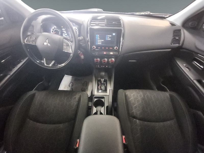 2024 Mitsubishi RVR SE AWC