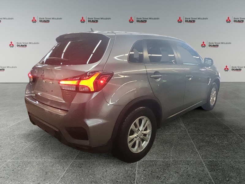 2024 Mitsubishi RVR SE AWC
