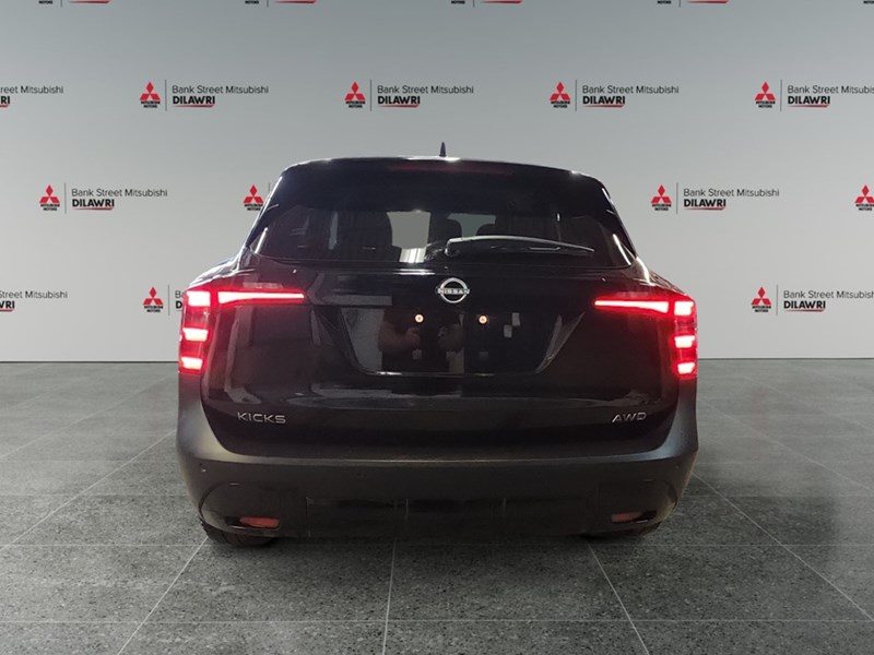 2025 Nissan Kicks SV AWD