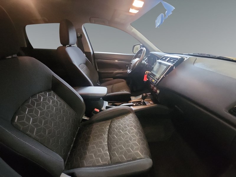 2024 Mitsubishi RVR SE AWC