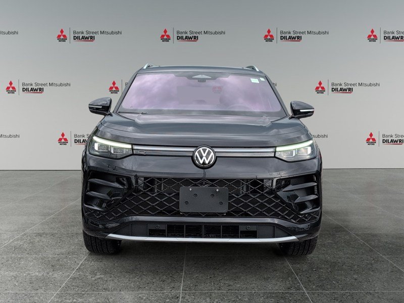 2025 Volkswagen Tiguan Highline R-Line 4MOTION