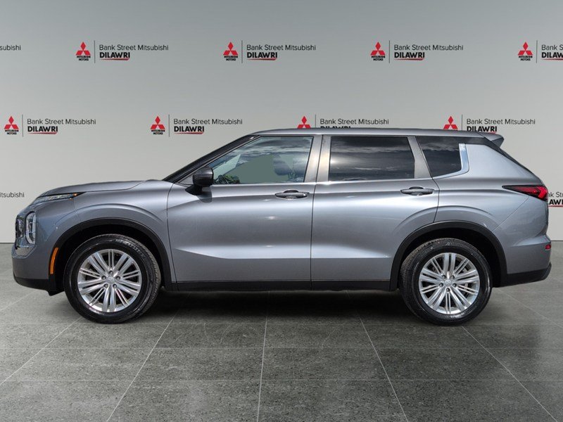 2022 Mitsubishi Outlander ES S-AWC