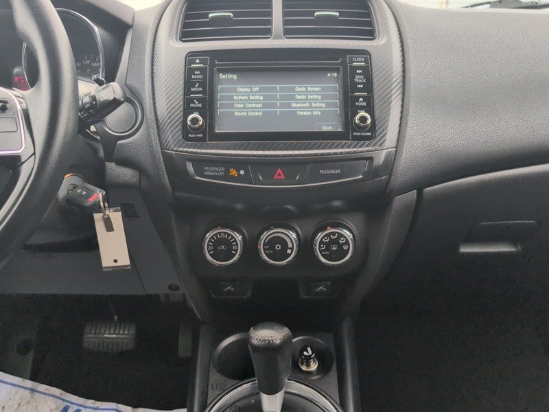 2017 Mitsubishi RVR AWD 4dr 2.0L CVT SE