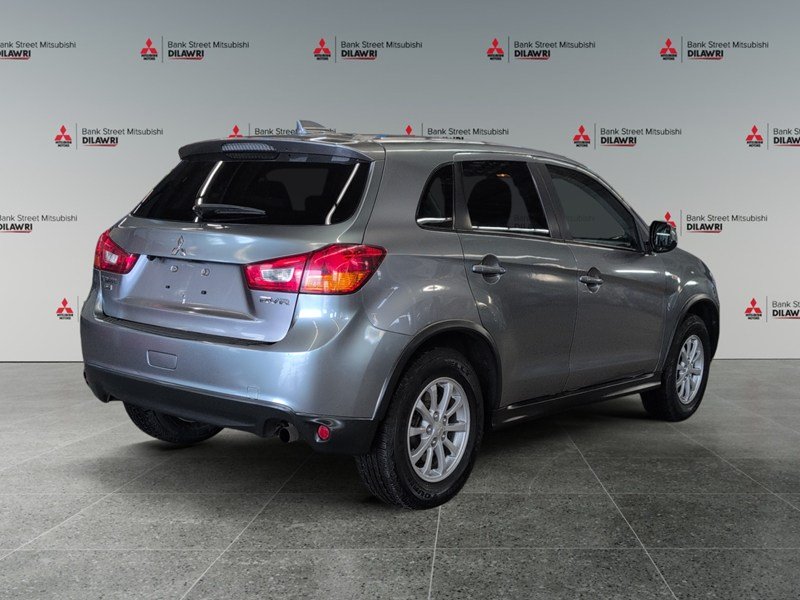 2017 Mitsubishi RVR AWD 4dr 2.0L CVT SE