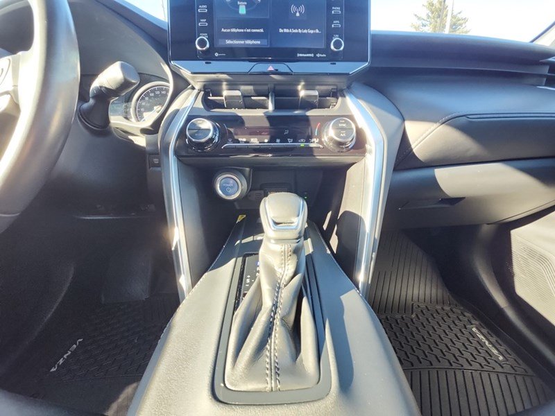 2022 Toyota Venza LE AWD