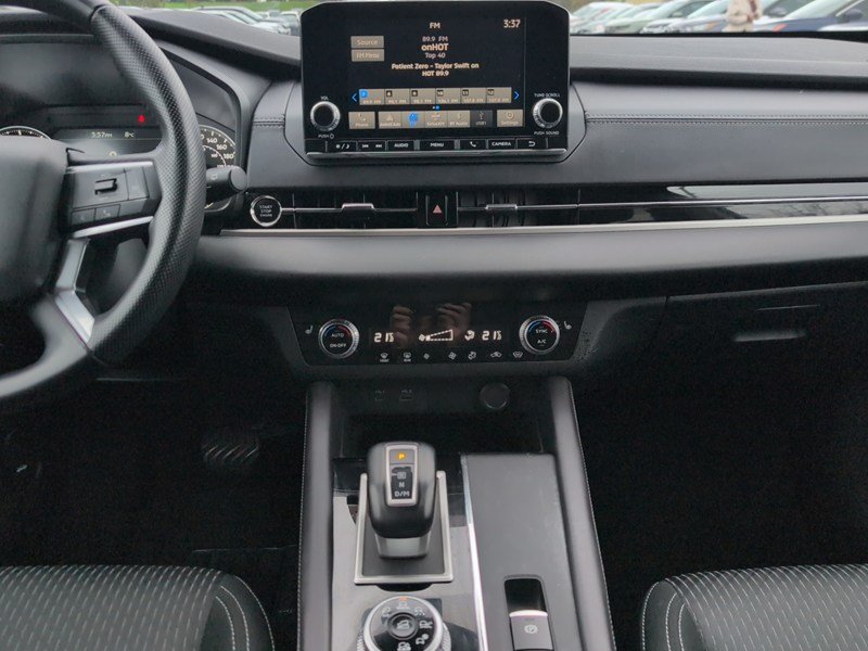 2024 Mitsubishi Outlander ES S-AWC