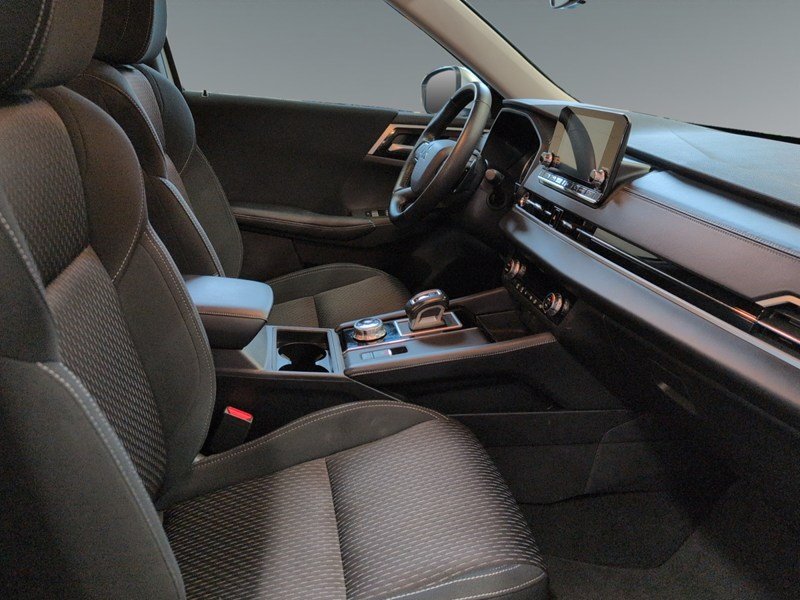 2024 Mitsubishi Outlander ES S-AWC