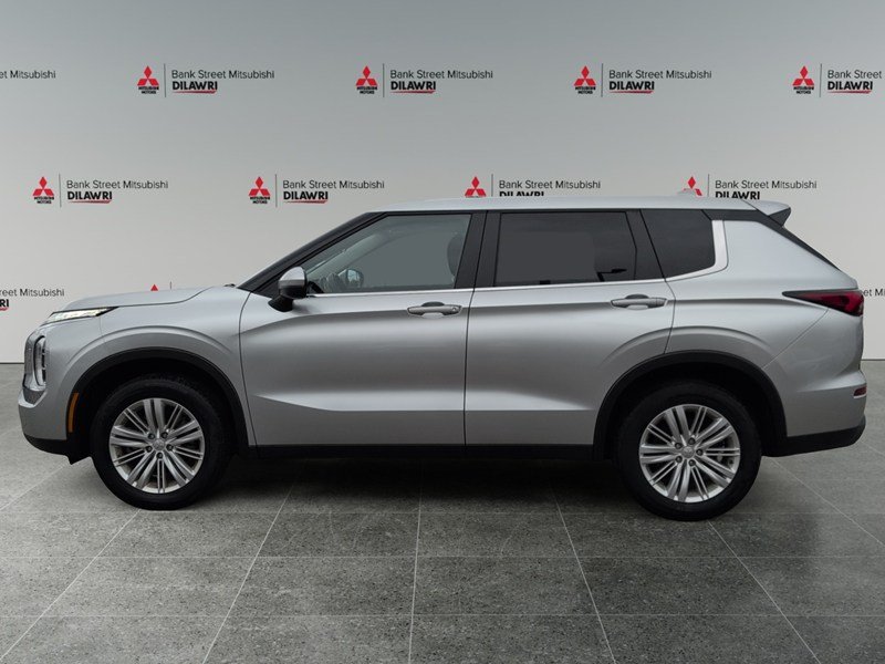 2024 Mitsubishi Outlander ES S-AWC