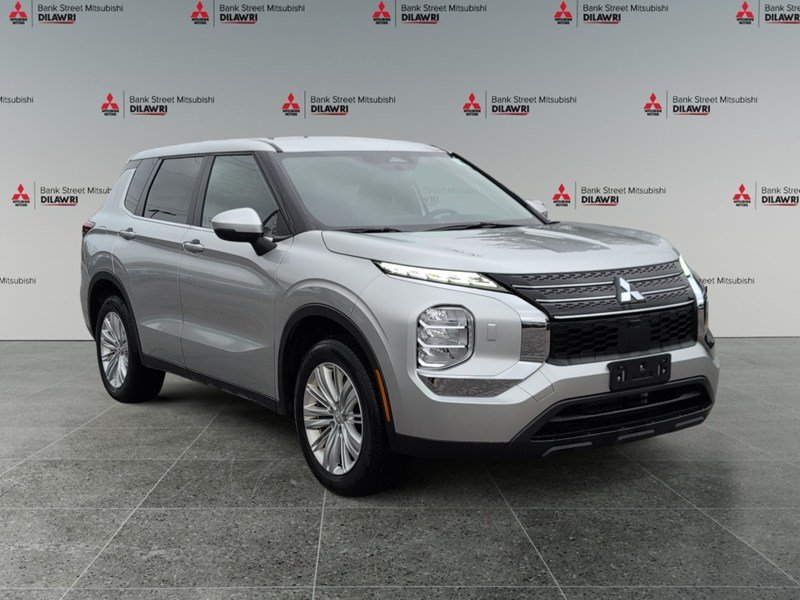 2024 Mitsubishi Outlander ES S-AWC