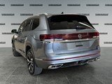 2024 Volkswagen Atlas 2.0 TSI Execline image 3