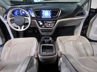 2018 Chrysler Pacifica Hybrid Limited 2WD