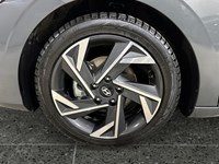 2025 Hyundai Elantra Preferred IVT w/Tech Pkg