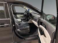 2024 Kia Carnival SX FWD