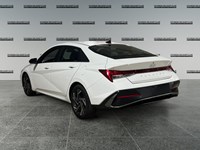 2025 Hyundai Elantra Luxury IVT