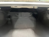 2025 Hyundai Elantra Luxury IVT