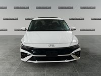 2025 Hyundai Elantra Luxury IVT