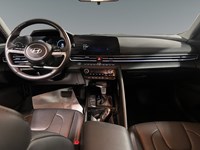 2025 Hyundai Elantra Luxury IVT