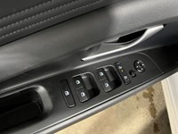 2024 Hyundai Elantra Preferred IVT