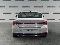 2023 Hyundai Elantra Luxury IVT w/Two-Tone Interior