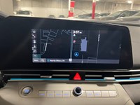 2023 Hyundai Elantra Luxury IVT w/Two-Tone Interior