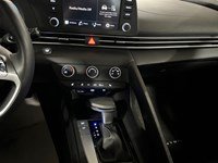 2024 Hyundai Elantra Preferred IVT