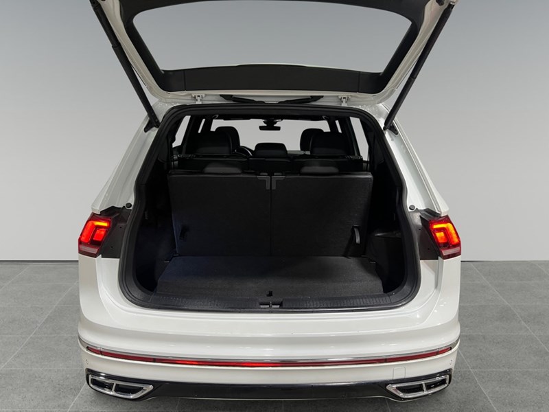 2023 Volkswagen Tiguan Highline R-Line 4MOTION